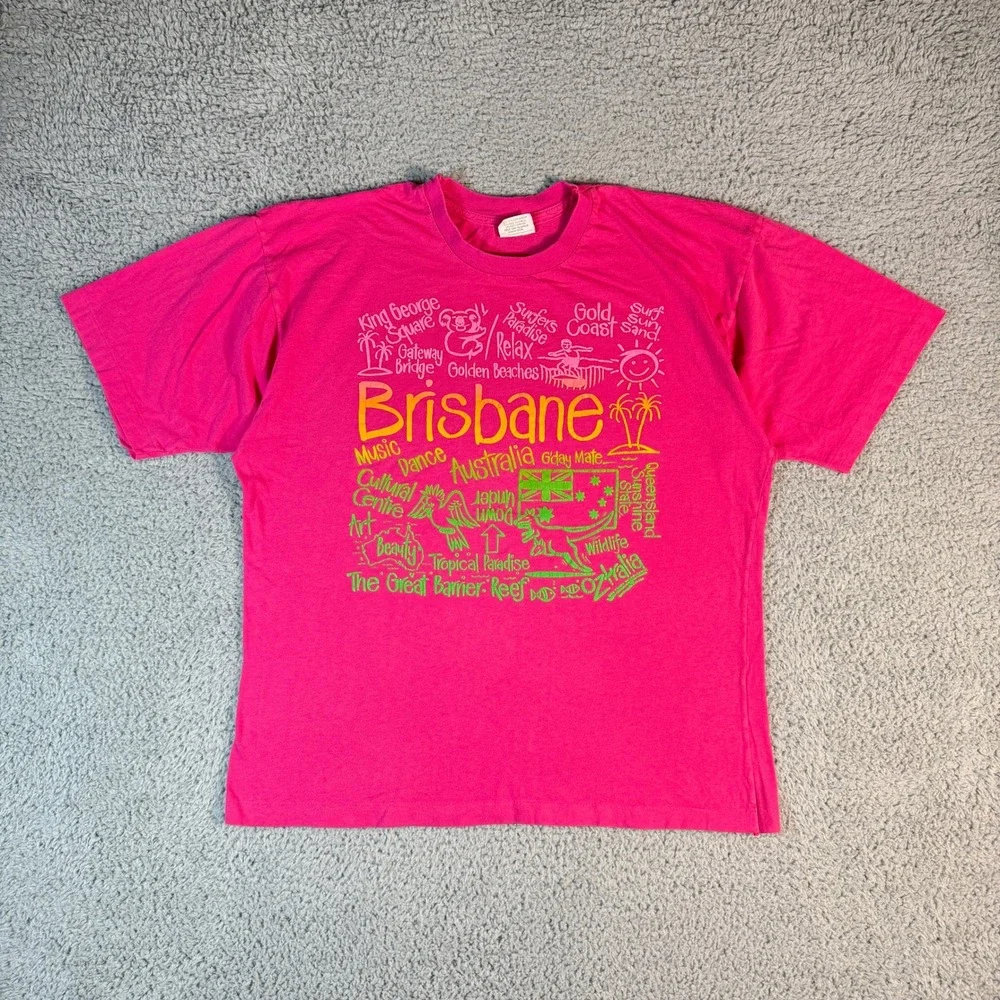Vintage 90s Australian T-shirt Medium Pink Australia Made Tourism Attractions